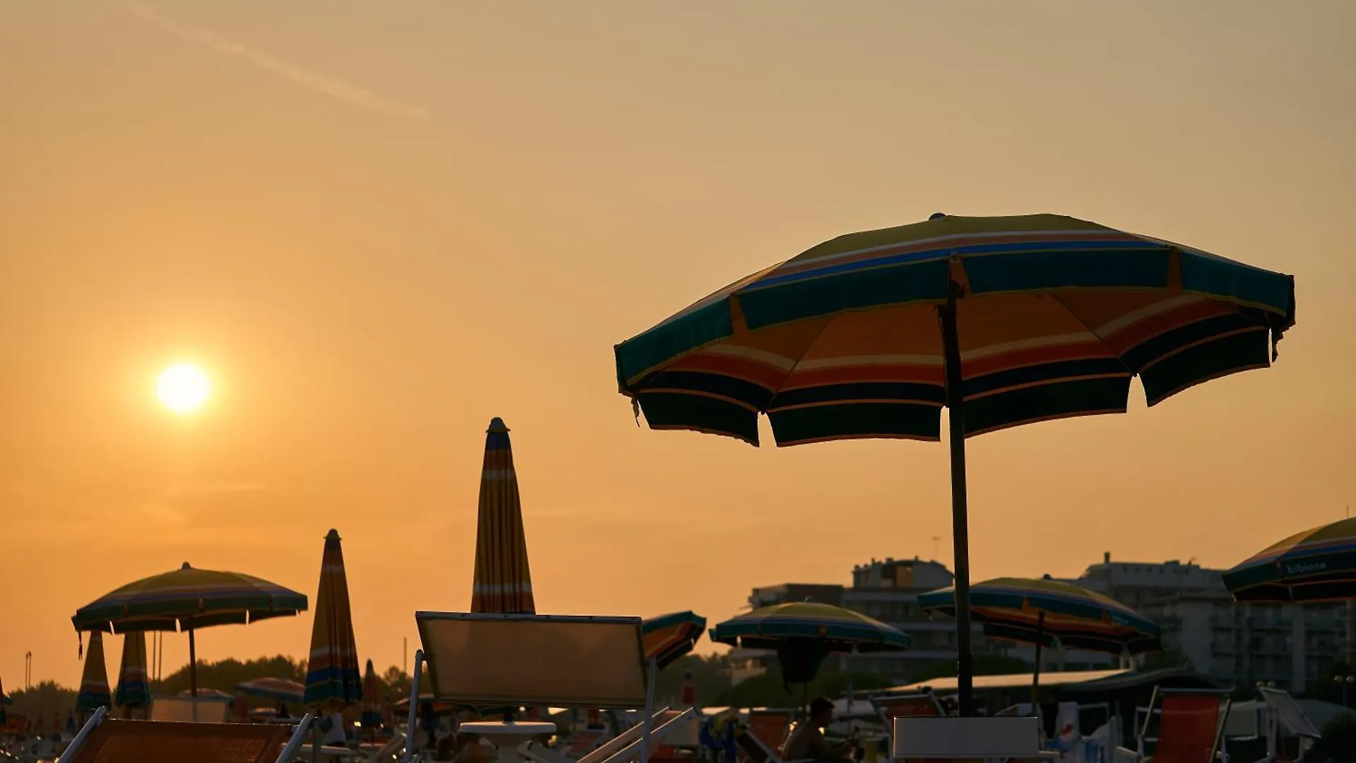 Lovely Flat With Private Garden Next To The Beach Bibione Apartment
