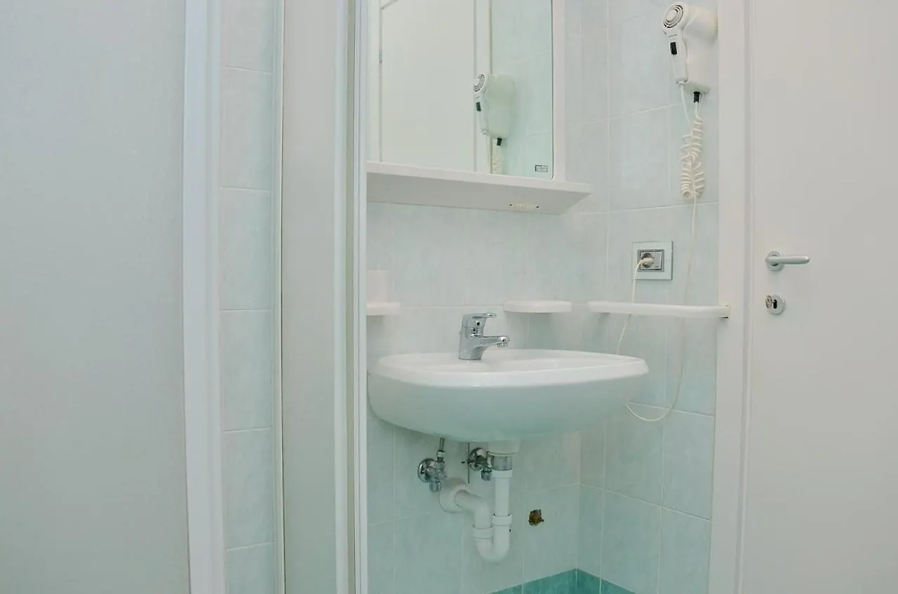 Lovely Flat With Private Garden Next To The Beach Bibione 0*,